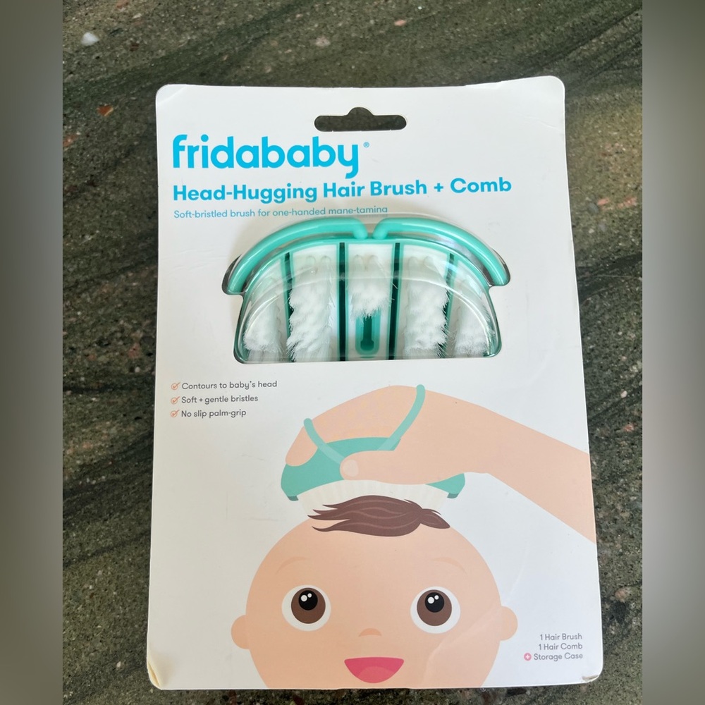 fridababy Head-Hugging Hair Brush + Comb — Teal & White